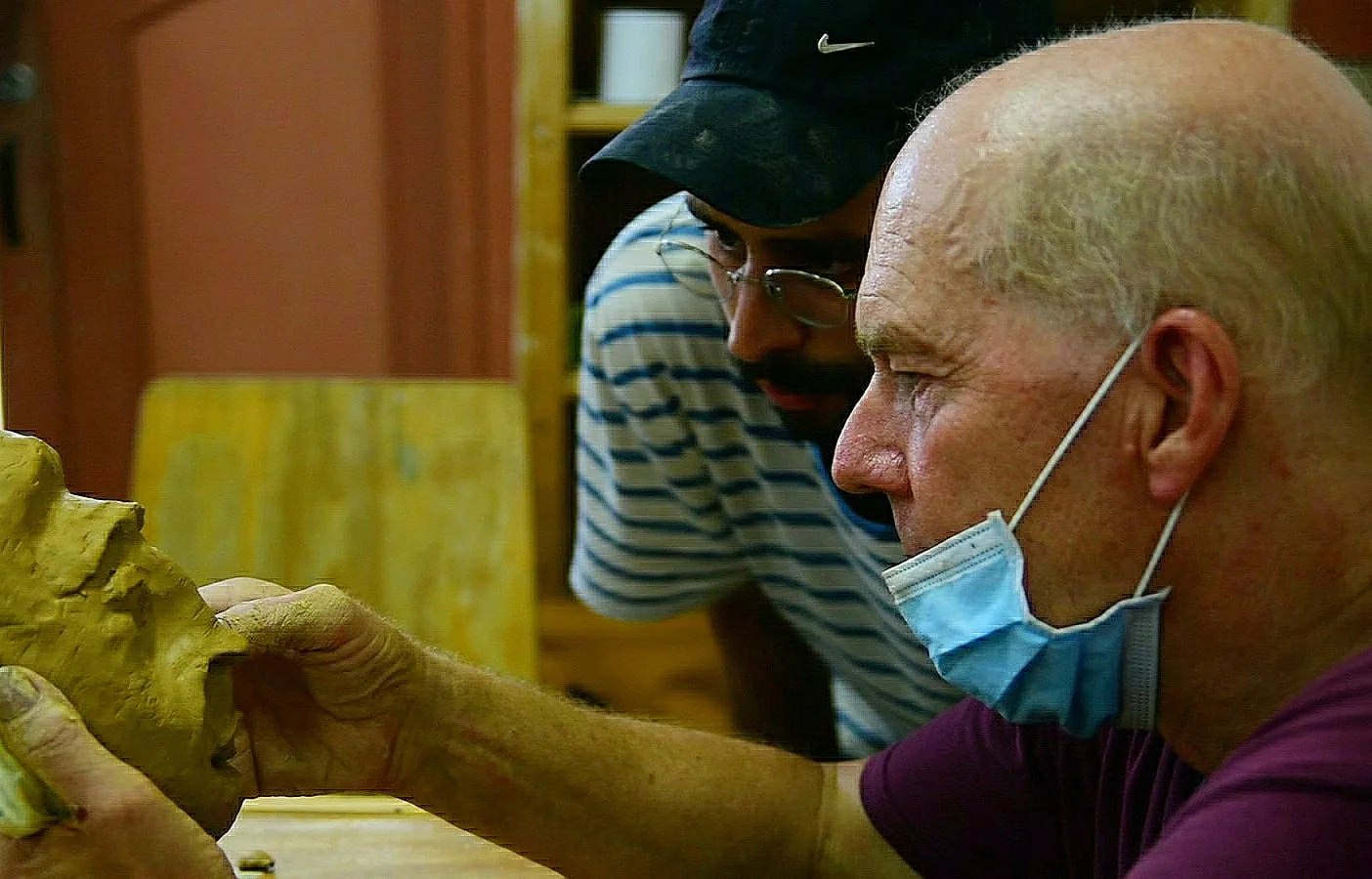 תרבות הבידוד: אומנים ינחו קבוצות בבתי דיור מוגן ציבוריים